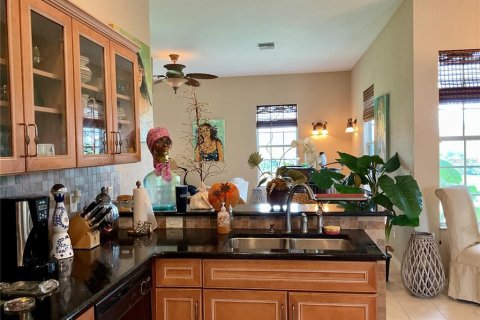 House in Summerfield, Florida 3 bedrooms, 188.68 sq.m. № 1901876 - photo 7