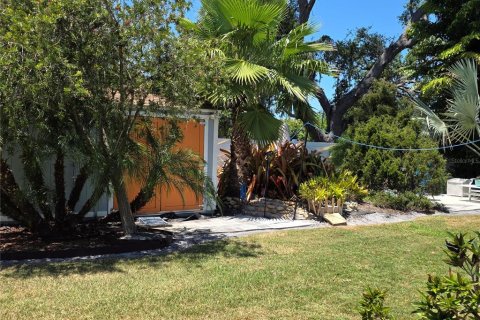 House in Pinellas Park, Florida 3 bedrooms, 170.2 sq.m. № 2116691 - photo 29