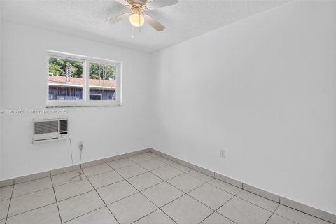 Apartment in Miami, Florida 2 bedrooms, 69.68 sq.m. № 1965789 - photo 9