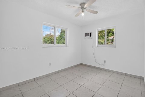Apartment in Miami, Florida 2 bedrooms, 69.68 sq.m. № 1965789 - photo 12