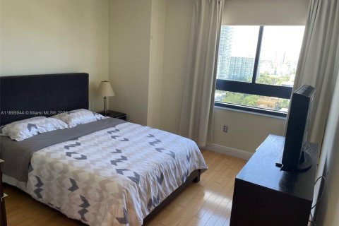 Снять в аренду кондоминиум в Майами-Бич, Флорида 2 спальни, 117.24м2, № 1948124 - фото 4