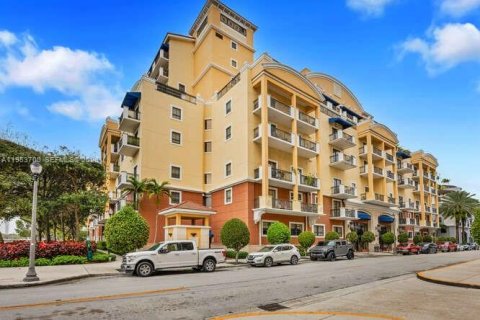 Condominio en venta en Miami, Florida, 2 dormitorios, 202.71 m2 № 2153283 - foto 1