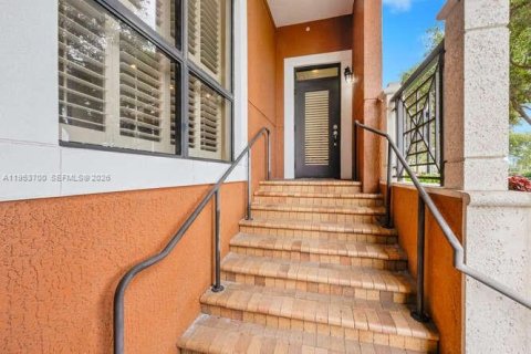 Condominio en venta en Miami, Florida, 2 dormitorios, 202.71 m2 № 2153283 - foto 3