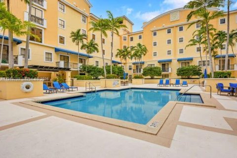 Condominio en venta en Miami, Florida, 2 dormitorios, 202.71 m2 № 2153283 - foto 22