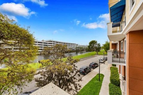 Condominio en venta en Miami, Florida, 2 dormitorios, 202.71 m2 № 2153283 - foto 20