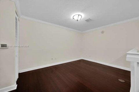 Condominio en venta en Miami, Florida, 2 dormitorios, 202.71 m2 № 2153283 - foto 11