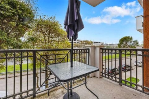 Condominio en venta en Miami, Florida, 2 dormitorios, 202.71 m2 № 2153283 - foto 19