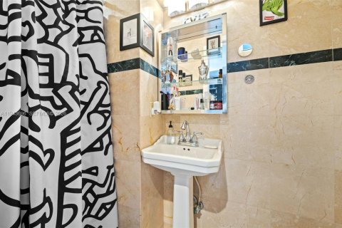 Купить кондоминиум в Майами, Флорида 1 комната, 69.31м2, № 2002329 - фото 9