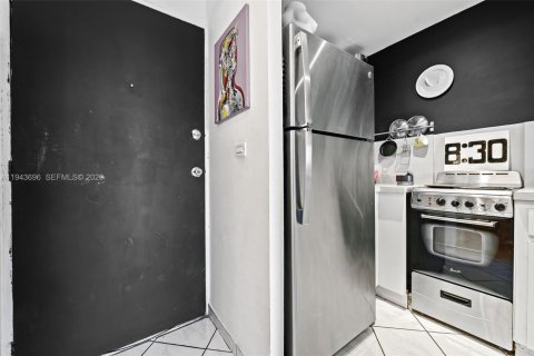 Купить кондоминиум в Майами, Флорида 1 комната, 69.31м2, № 2002329 - фото 5