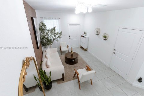 Снять в аренду таунхаус в Хомстед, Флорида 3 спальни, 157.47м2, № 2055677 - фото 30