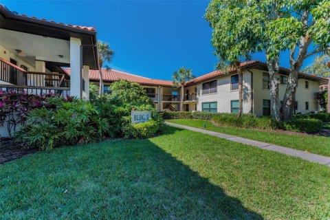 Condo in Clearwater, Florida, 2 bedrooms  № 1641005 - photo 3