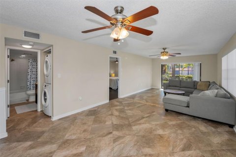 Condo in Clearwater, Florida, 2 bedrooms  № 1641005 - photo 10