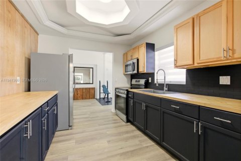 Casa en venta en Sebring, Florida, 4 dormitorios, 230.21 m2 № 2000970 - foto 12