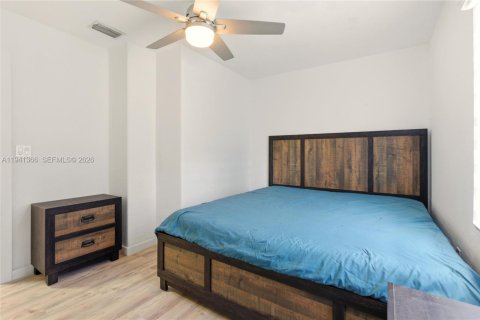 Casa en venta en Sebring, Florida, 4 dormitorios, 230.21 m2 № 2000970 - foto 27