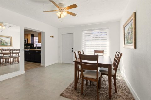 Casa en venta en Sebring, Florida, 4 dormitorios, 230.21 m2 № 2000970 - foto 8