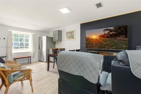 Casa en venta en Sebring, Florida, 4 dormitorios, 230.21 m2 № 2000970 - foto 30