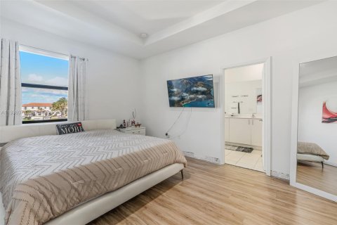 House in Homestead, Florida 3 bedrooms, 169.73 sq.m. № 1994079 - photo 16