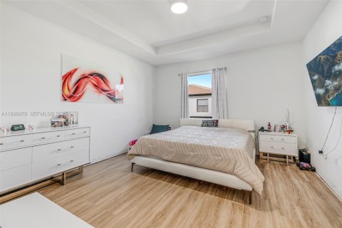 House in Homestead, Florida 3 bedrooms, 169.73 sq.m. № 1994079 - photo 15