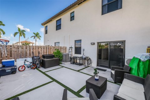 House in Homestead, Florida 3 bedrooms, 169.73 sq.m. № 1994079 - photo 26