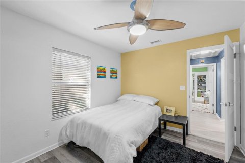 Villa ou maison à vendre à Tampa, Floride: 4 chambres, 147.99 m2 № 2436856 - photo 20