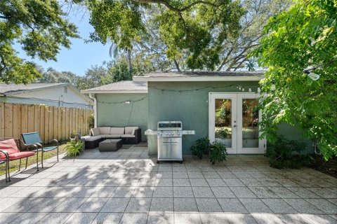 Villa ou maison à vendre à Tampa, Floride: 4 chambres, 147.99 m2 № 2436856 - photo 23