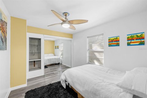 Villa ou maison à vendre à Tampa, Floride: 4 chambres, 147.99 m2 № 2436856 - photo 19