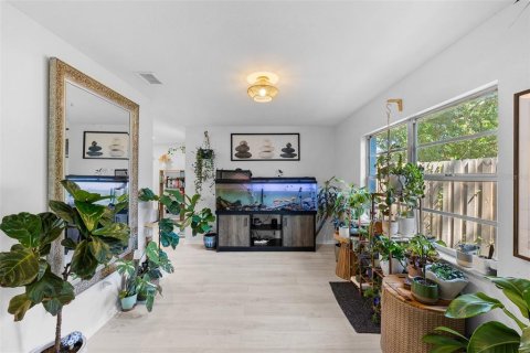 Villa ou maison à vendre à Tampa, Floride: 4 chambres, 147.99 m2 № 2436856 - photo 11