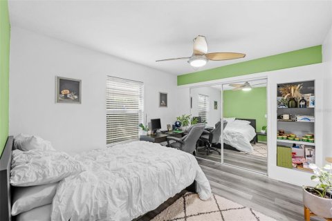 Villa ou maison à vendre à Tampa, Floride: 4 chambres, 147.99 m2 № 2436856 - photo 17