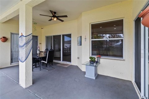House in Kissimmee, Florida 5 bedrooms, 215.9 sq.m. № 1905039 - photo 28