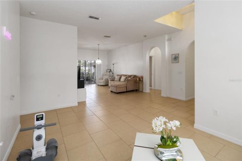 House in Kissimmee, Florida 5 bedrooms, 215.9 sq.m. № 1905039 - photo 7