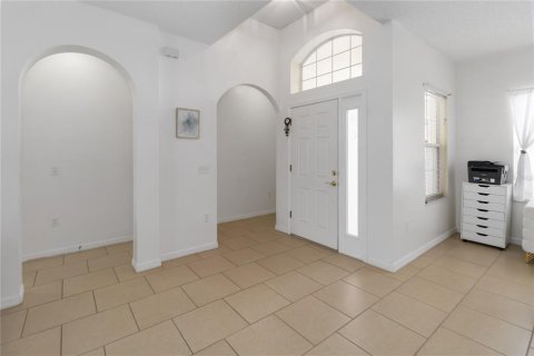 House in Kissimmee, Florida 5 bedrooms, 215.9 sq.m. № 1905039 - photo 3