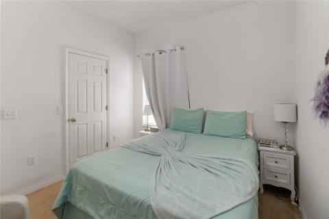 House in Kissimmee, Florida 5 bedrooms, 215.9 sq.m. № 1905039 - photo 18