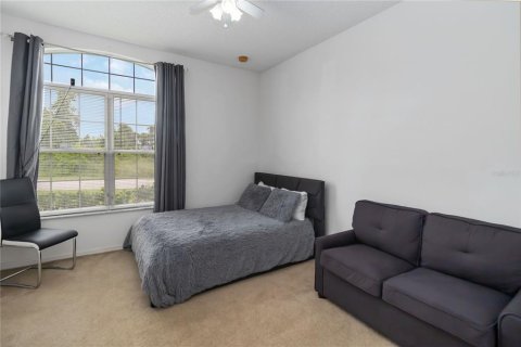 House in Kissimmee, Florida 5 bedrooms, 215.9 sq.m. № 1905039 - photo 20