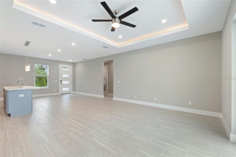 House in North Port, Florida 4 bedrooms, 185.8 sq.m. № 2285707 - photo 10