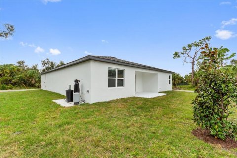 House in North Port, Florida 4 bedrooms, 185.8 sq.m. № 2285707 - photo 30