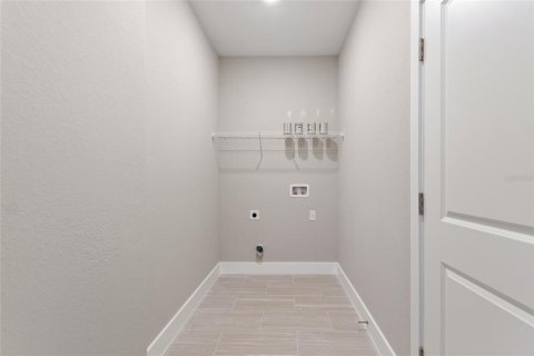 House in North Port, Florida 4 bedrooms, 185.8 sq.m. № 2285707 - photo 27