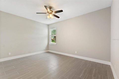 House in North Port, Florida 4 bedrooms, 185.8 sq.m. № 2285707 - photo 23