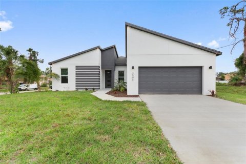 House in North Port, Florida 4 bedrooms, 185.8 sq.m. № 2285707