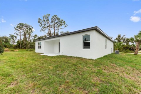 House in North Port, Florida 4 bedrooms, 185.8 sq.m. № 2285707 - photo 28