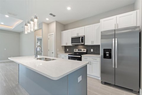 House in North Port, Florida 4 bedrooms, 185.8 sq.m. № 2285707 - photo 15