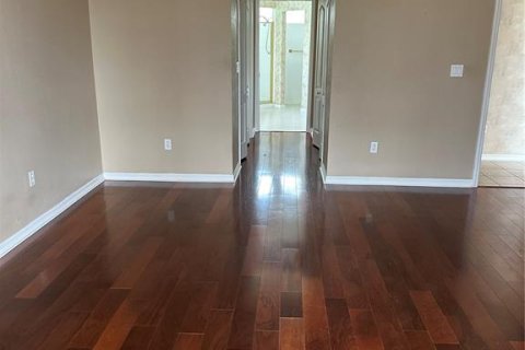 House in Fort Myers, Florida 3 bedrooms, 242.2 sq.m. № 2207863 - photo 15