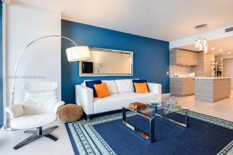 Condominio en venta en Miami, Florida, 2 dormitorios, 106.93 m2 № 2376482 - foto 5