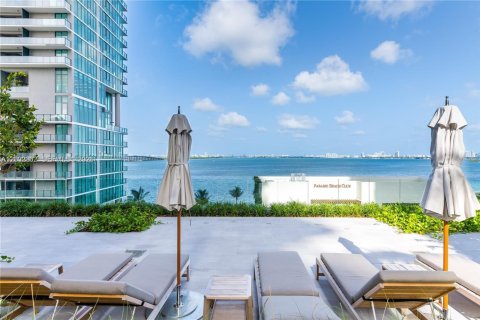 Condominio en venta en Miami, Florida, 2 dormitorios, 106.93 m2 № 2376482 - foto 25