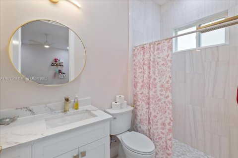 Купить виллу или дом в Лихай-Эйкерс, Флорида 4 спальни, 233.93м2, № 1895972 - фото 24