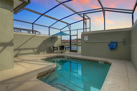 Touwnhouse à vendre à Kissimmee, Floride: 5 chambres, 188.03 m2 № 2108851 - photo 2