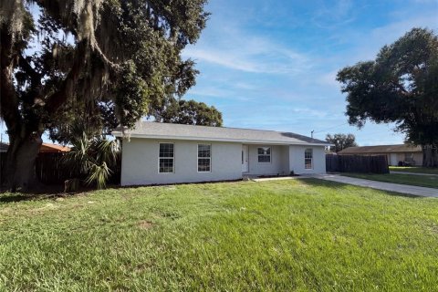 Villa ou maison à vendre à Mulberry, Floride: 3 chambres, 151.9 m2 № 2280131 - photo 17