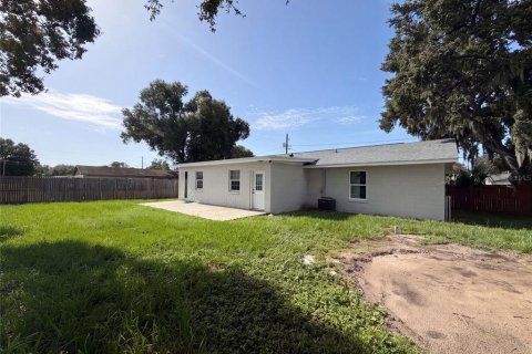 Villa ou maison à vendre à Mulberry, Floride: 3 chambres, 151.9 m2 № 2280131 - photo 5