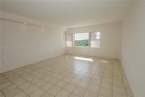 Condominio en venta en Miami Shores, Florida, 2 dormitorios, 107.21 m2 № 2030118 - foto 15