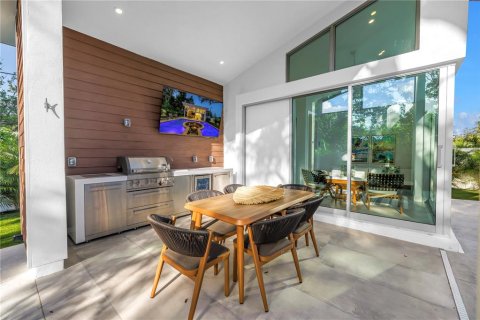 Casa en venta en Sarasota, Florida, 4 dormitorios, 289.58 m2 № 2233724 - foto 6