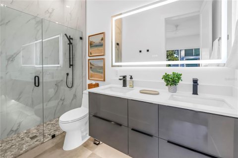 Casa en venta en Sarasota, Florida, 4 dormitorios, 289.58 m2 № 2233724 - foto 18